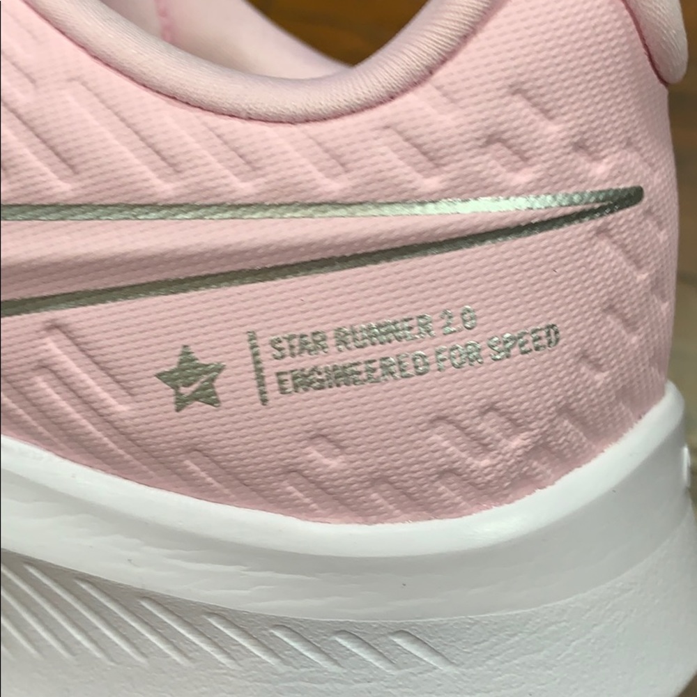 WMNS NIKE STAR RUNNER 2(GS) Pink Foam/Metallic Sil - Picture 10 of 16